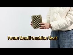 泡製の小さなクッションシート