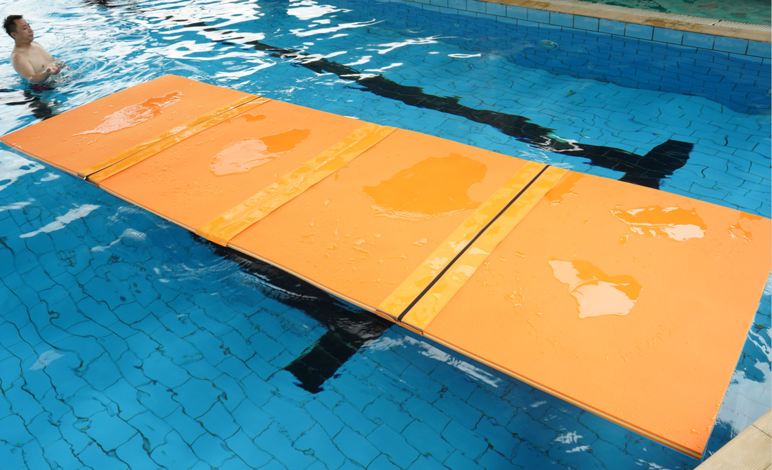 16×5 スプライスした泡の浮遊マット 水泳池の浮遊マットレス